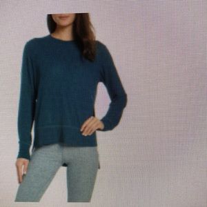 Alo Yoga Glimpse Long Sleeve Pullover